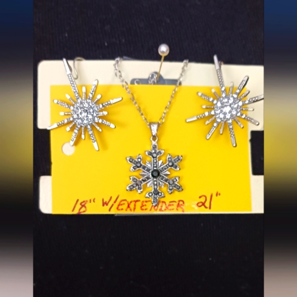 Snowflake necklace silver w/black stones and snowflake earrings pierced silver